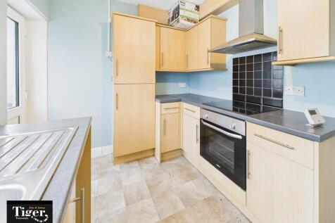 CAM02176G0-PR0748...