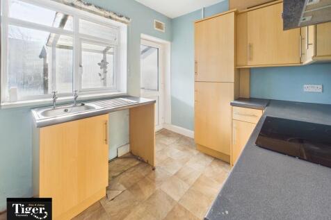 CAM02176G0-PR0756...