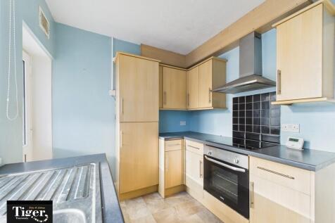 CAM02176G0-PR0756...