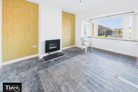 CAM02176G0-PR0756...