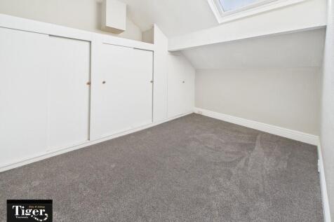 CAM02176G0-PR0742...