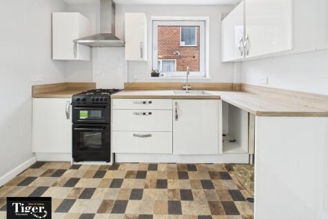 CAM02176G0-PR0749...