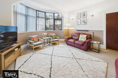 CAM02176G0-PR0754...