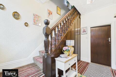 CAM02176G0-PR0754...