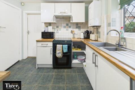 CAM02176G0-PR0754...