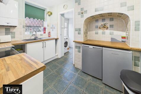 CAM02176G0-PR0754...