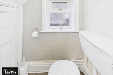 CAM02176G0-PR0754...