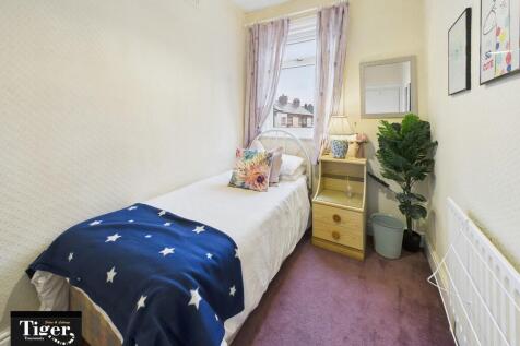 CAM02176G0-PR0754...