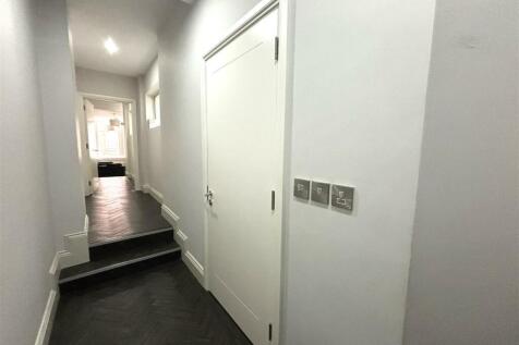Inner hallway.jpeg