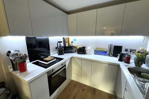 Kitchen Area.jpeg