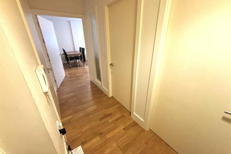 Inner hallway.jpeg
