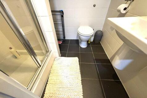 Shower Room.jpg