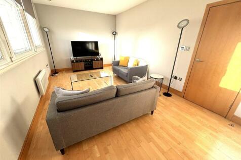 Lounge area.jpeg