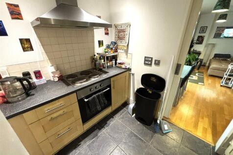 KITCHEN.jpg