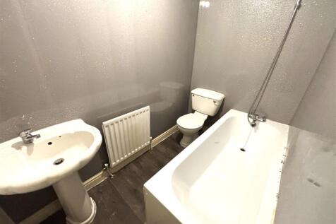 BATHROOM.jpeg