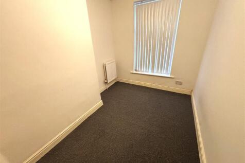 BEDROOM 2.jpeg