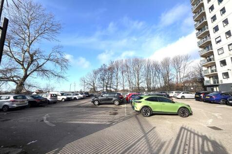 PARKING.jpeg