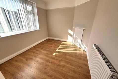 Bedroom 2.jpeg