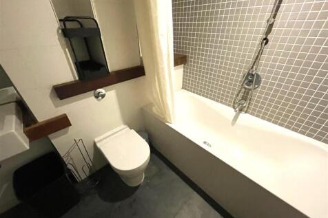 Bathroom.jpeg