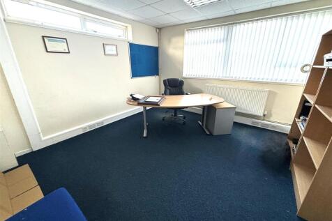 OFFICE 2.jpeg