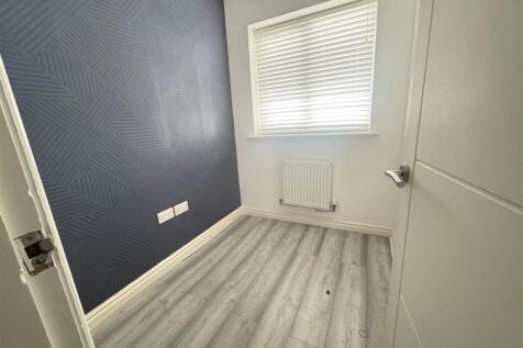 WhatsApp Image 2025-11-07 at 12.40.58_007bac29.jpg