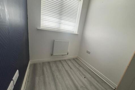 WhatsApp Image 2025-11-07 at 12.40.58_a1a17446.jpg