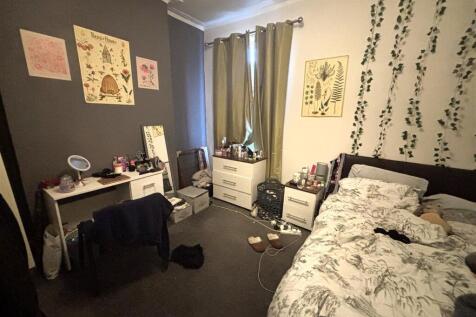 Bedroom 4.jpeg