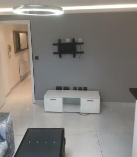5. Living room NEW.jpg
