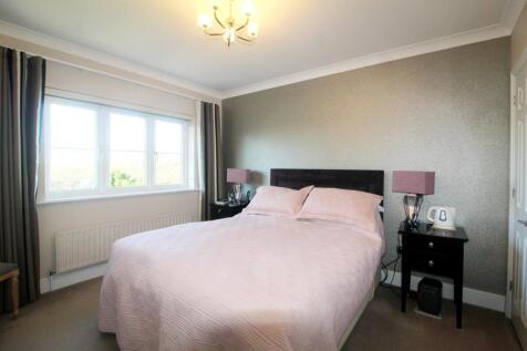 e Master bedroom.jpg