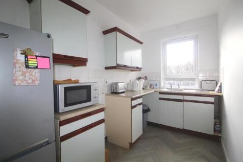 e kitchen.jpg