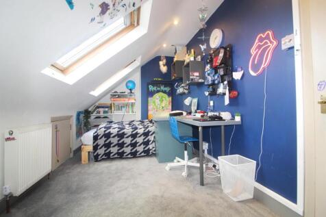 e bedroom 5.jpg
