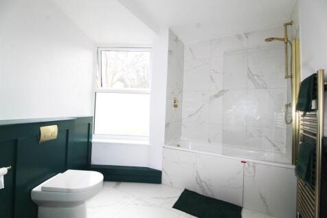 e Bathroom.jpg