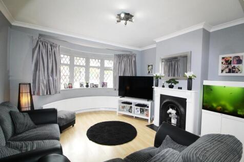 e Living room 1.jpg