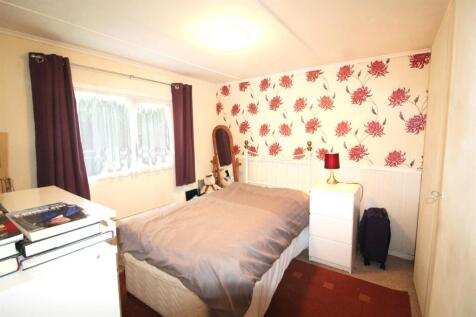 e Bedroom 2.jpg