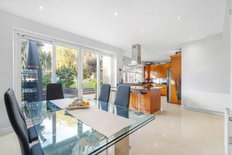 NEW DINING ROOM.JPG