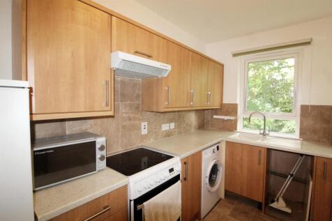 E kitchen new.jpg