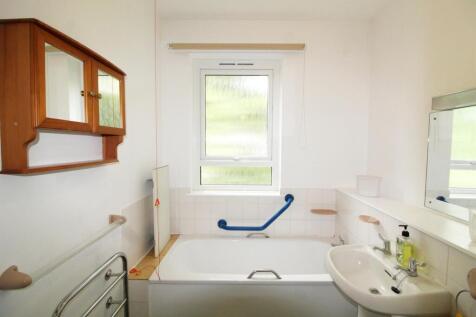 e Bathroom.jpg