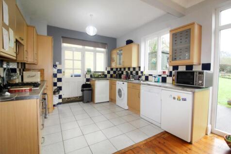 kitchen 2 e.jpg