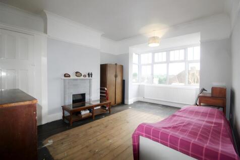 bedroom 2 e.jpg