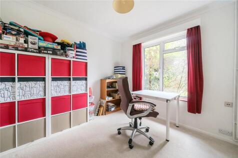 Bedroom/Study