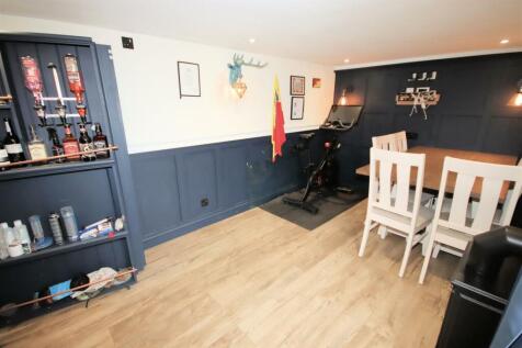 Garden Bar Room/Gym