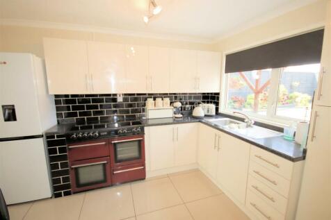 View Kitchen/Breakfast Room
