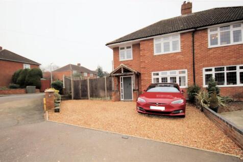 Front Garden &amp; Drive Way