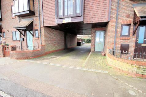 Access to Garage &amp; Parking