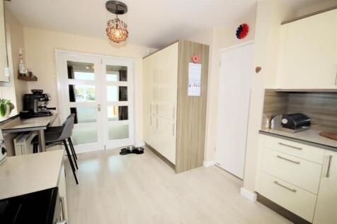 View of Kitchen/Breakfast Room