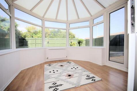Brick &amp; UPVC Conservatory