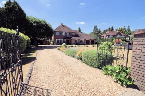 Frontage Gardens &amp; Driveway