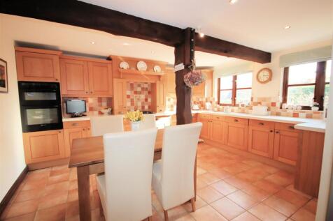 View of Kitchen/Breakfast Room