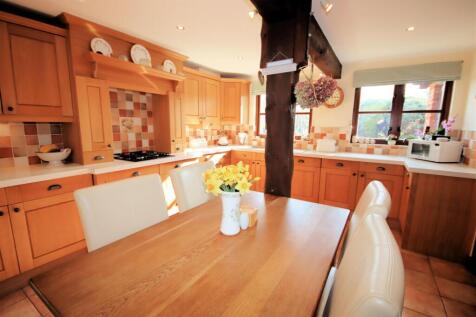 View of Kitchen/Breakfast Room