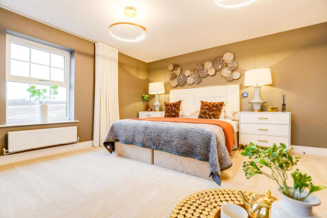 Master suite bedroom